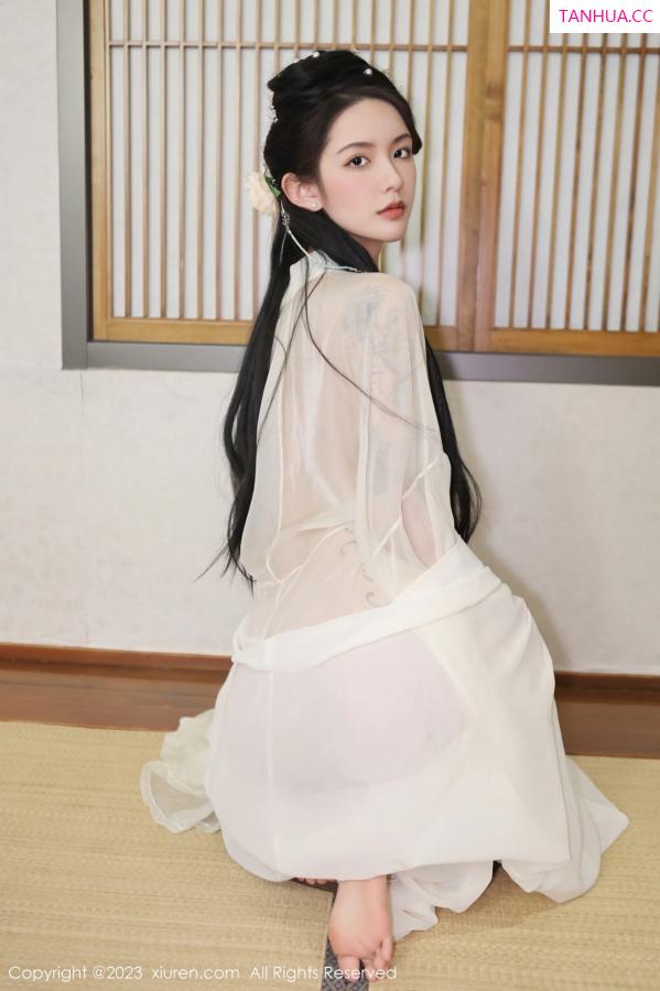   [XiuRen]高清写真图 2023.03.17 No.6430 乔一一 古装美腿第11张图片